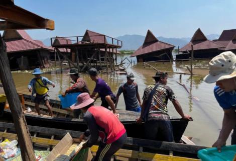 Community based organisations in Myanmar's Inle Lake prepare boats to deliver emergency aid to people living on the lake following the earthquake that struck on 28 March.